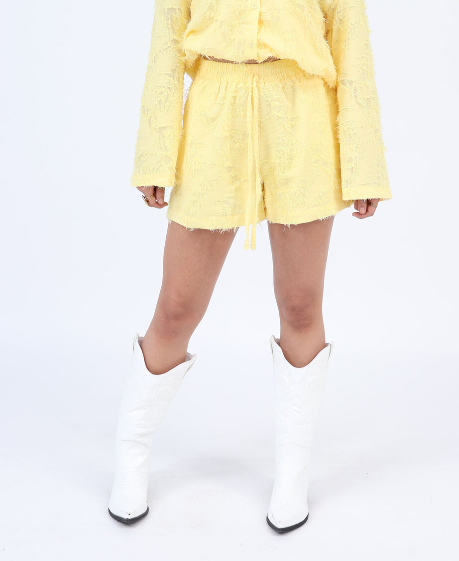 Capri Short Butter Yellow