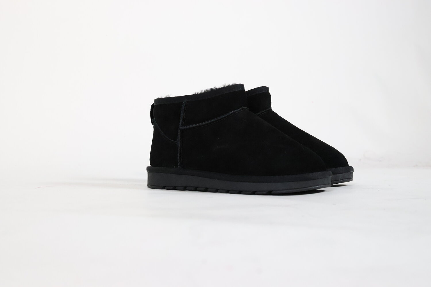 Huggs Boots Black