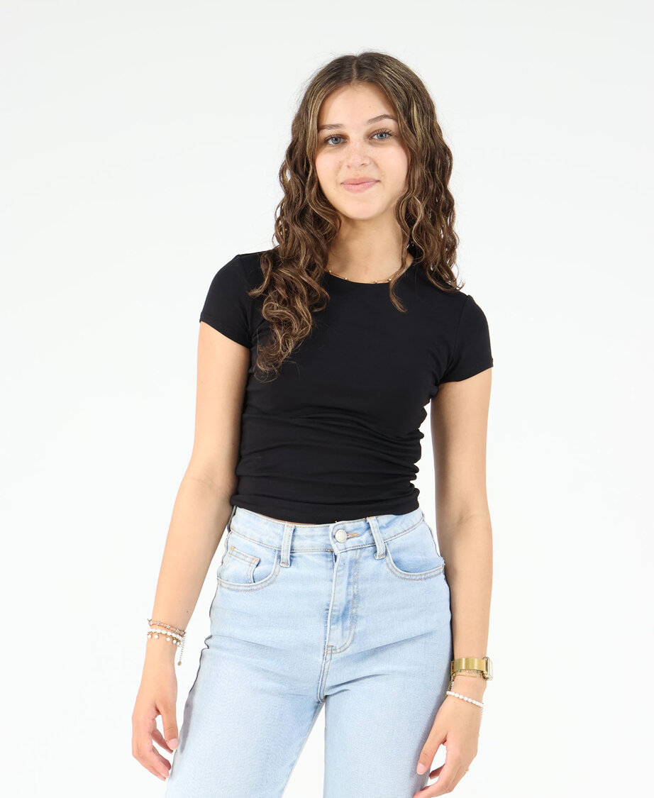 Leela Short Top Long Black
