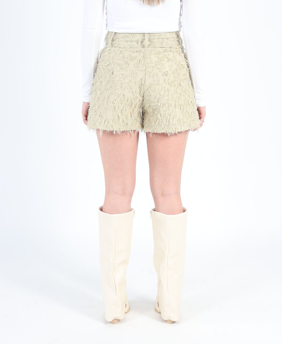 Feather Boucl&eacute; Short Pistache