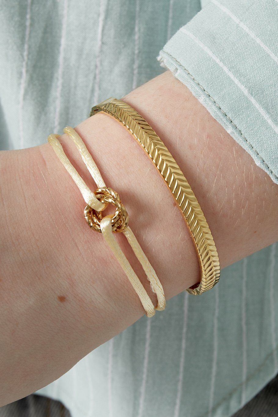 Summery Infinity Armband Bruin