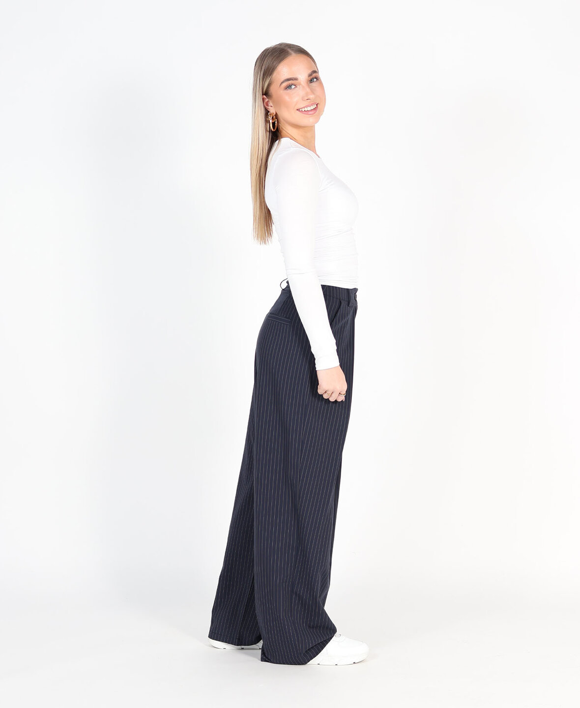 Barrel Pantalon Navy Blue (REGULAR)