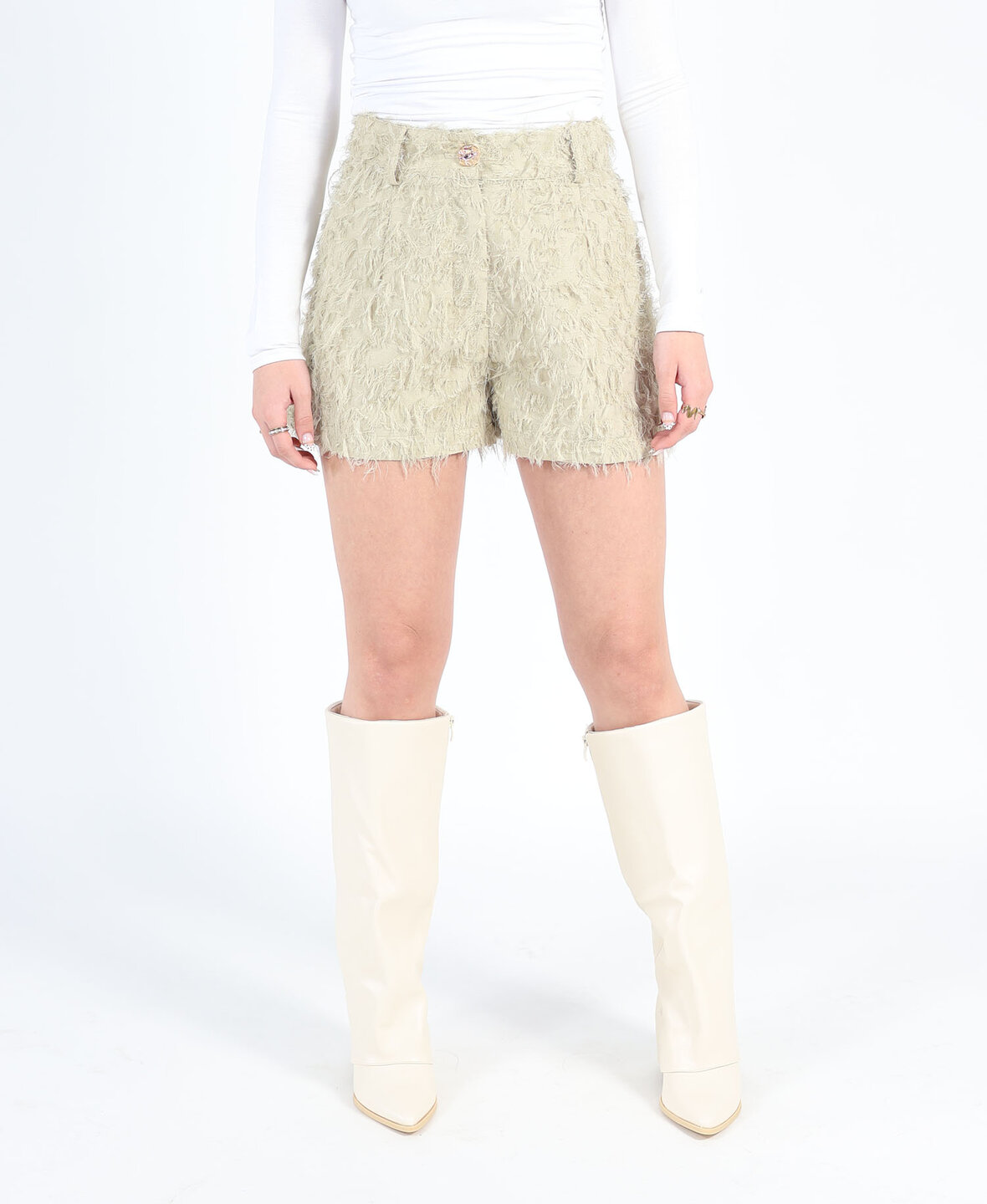 Feather Boucl&eacute; Short Pistache