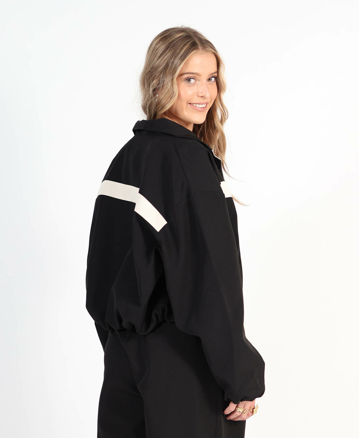 Striped Jacket Black (PRE ORDER 21-10)